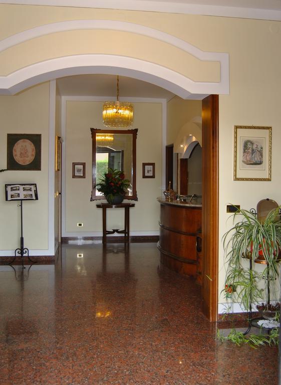 Hotel Aquila Castelfranco Emilia Exterior photo