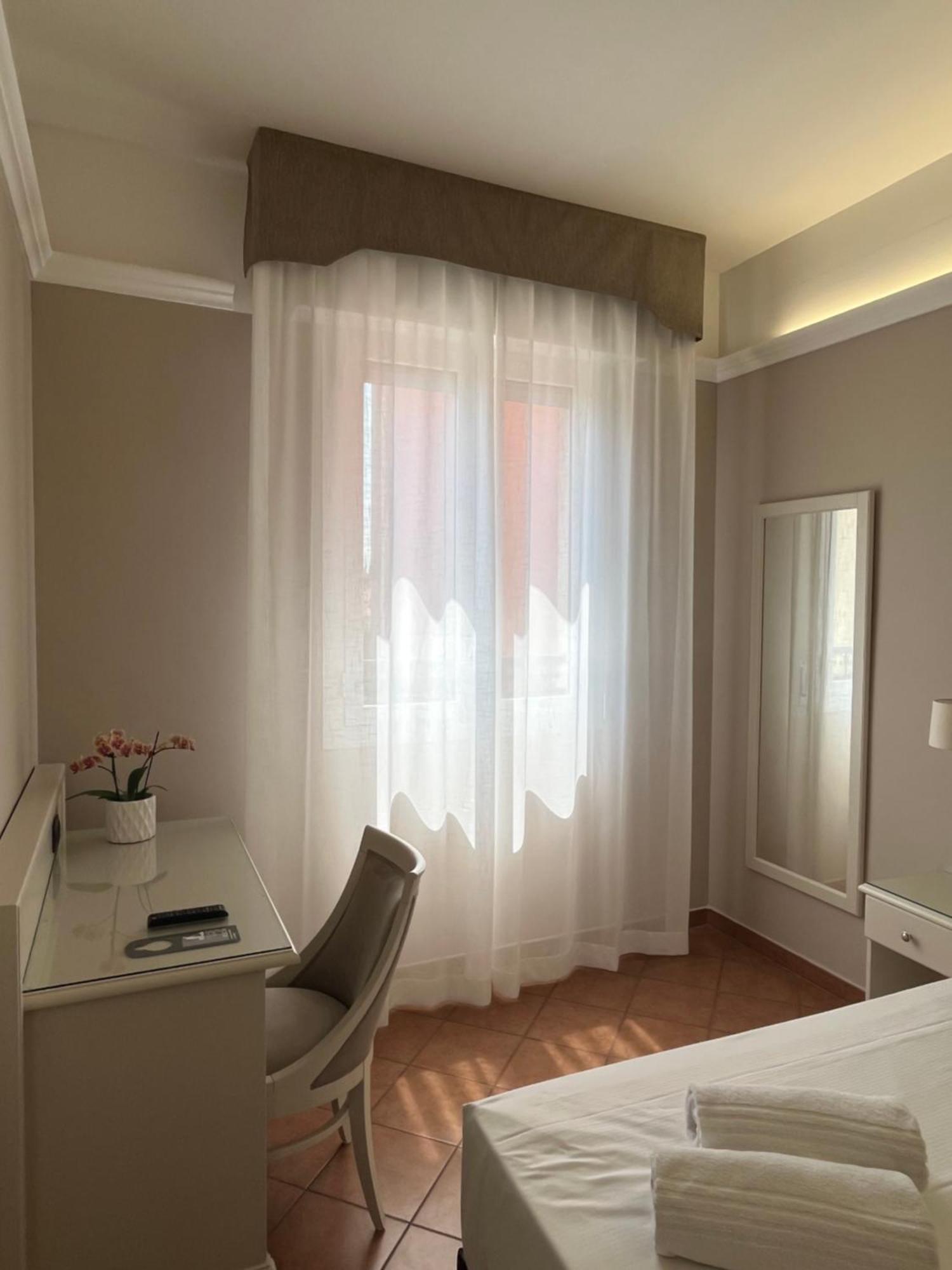 Hotel Aquila Castelfranco Emilia Exterior photo