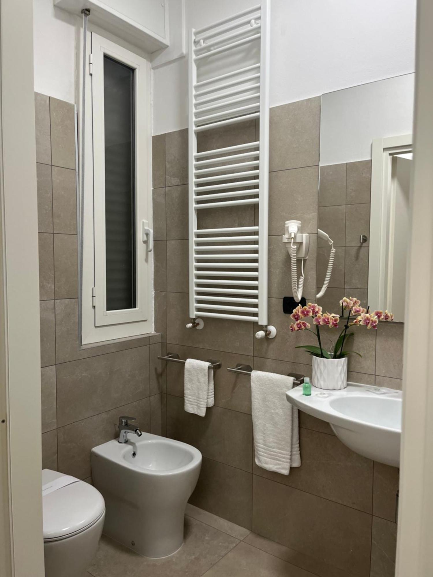 Hotel Aquila Castelfranco Emilia Exterior photo