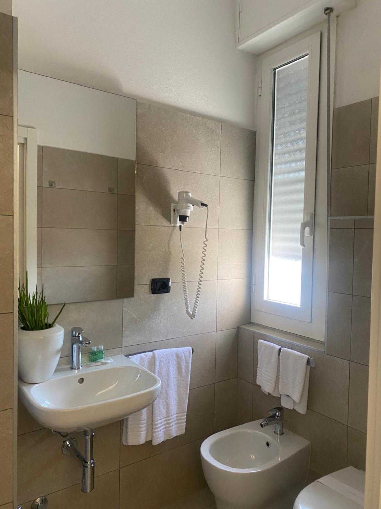 Hotel Aquila Castelfranco Emilia Exterior photo